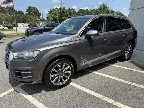 2019 Audi Q7 55 Premium Plus
