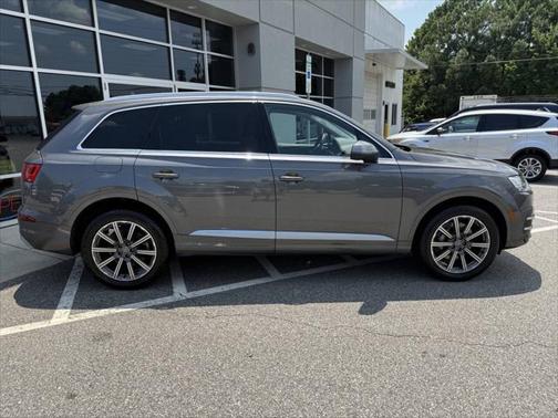 2019 Audi Q7 55 Premium Plus