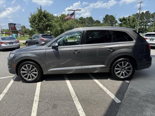 2019 Audi Q7 55 Premium Plus