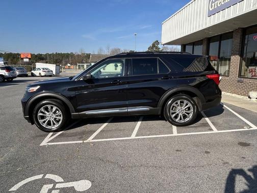 2020 Ford Explorer XLT AWD 4dr SUV