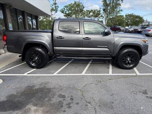 2017 Toyota Tacoma SR5