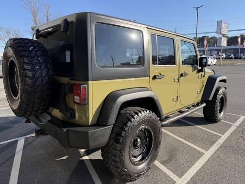 2013 Jeep Wrangler Unlimited Freedom Edition