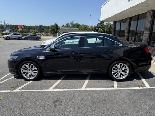 2019 Ford Taurus Limited 4dr Sedan