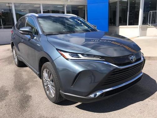 Photo 1 of 9 of 2021 Toyota Venza XLE