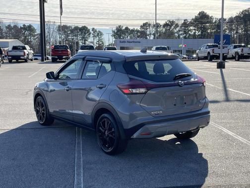 2023 Nissan Kicks SV
