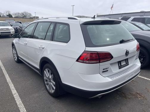 2019 Volkswagen Golf Alltrack TSI S