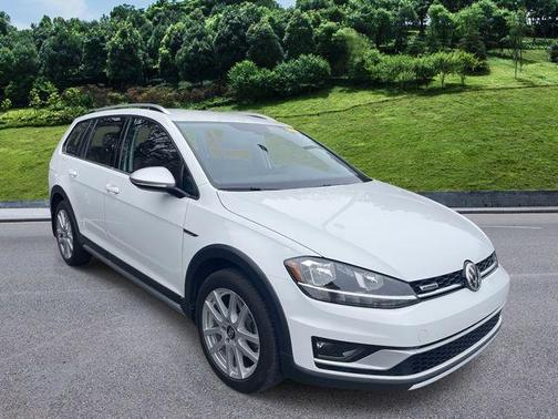 2019 Volkswagen Golf Alltrack TSI S
