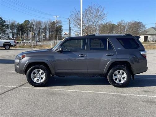 2023 Toyota 4Runner SR5