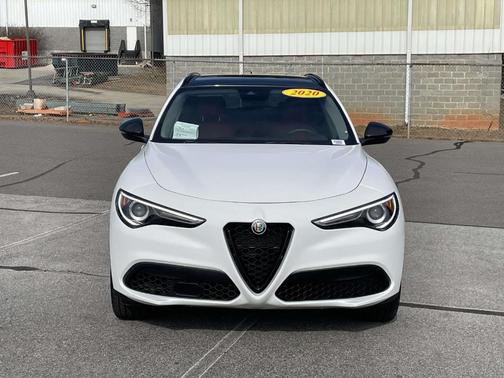 2020 Alfa Romeo Stelvio Base