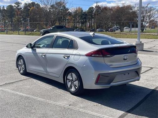 2022 Hyundai IONIQ Hybrid Blue