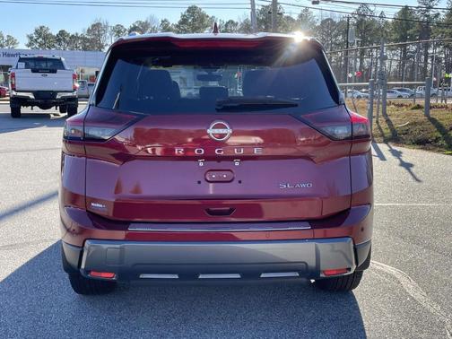 2024 Nissan Rogue SL