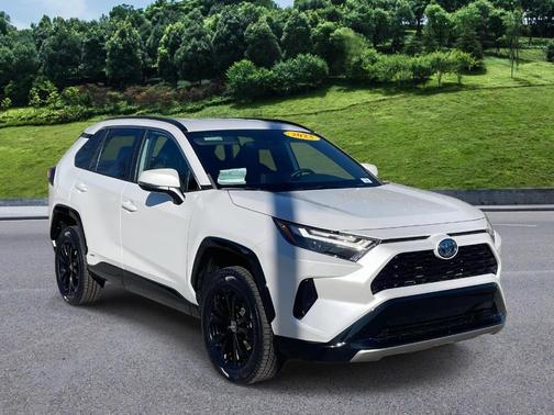 2023 Toyota RAV4 Hybrid SE