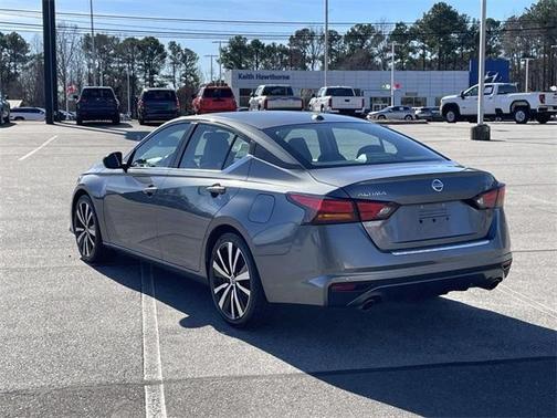 2021 Nissan Altima 2.5 SR