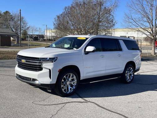 2022 Chevrolet Suburban LT
