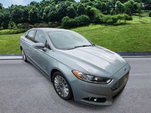 2013 Ford Fusion Hybrid SE