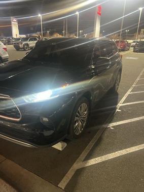 2024 Toyota Highlander Platinum