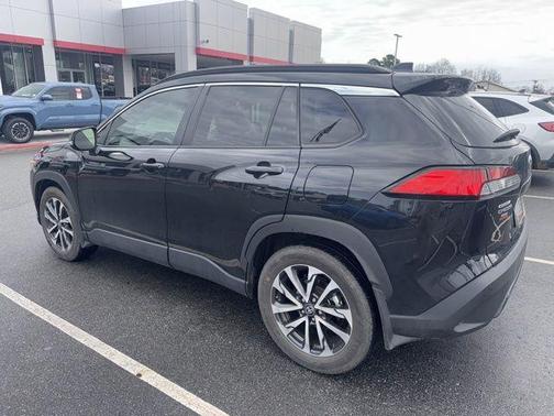 2024 Toyota Corolla Cross XLE