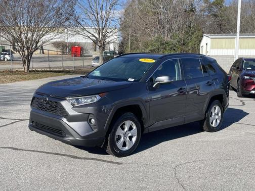 2019 Toyota RAV4 XLE