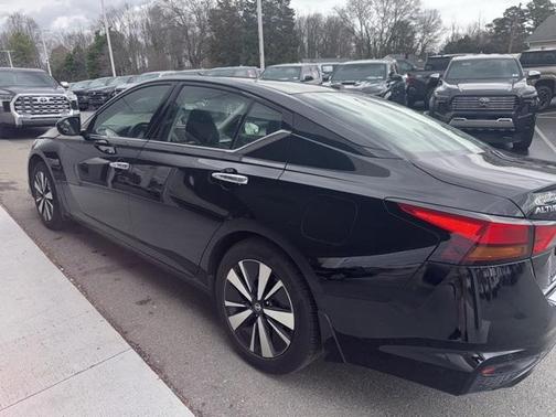 2022 Nissan Altima 2.5 SL