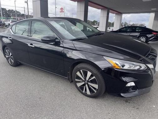 2022 Nissan Altima 2.5 SL