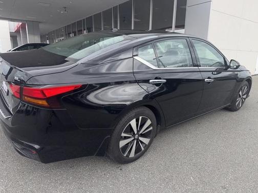 2022 Nissan Altima 2.5 SL