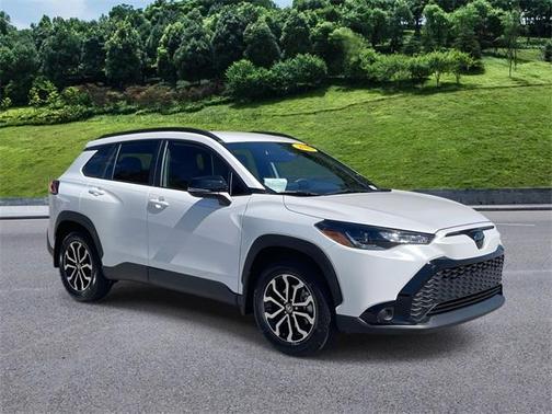 2025 Toyota Corolla Cross Hybrid SE