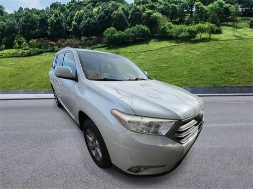 2012 Toyota Highlander SE