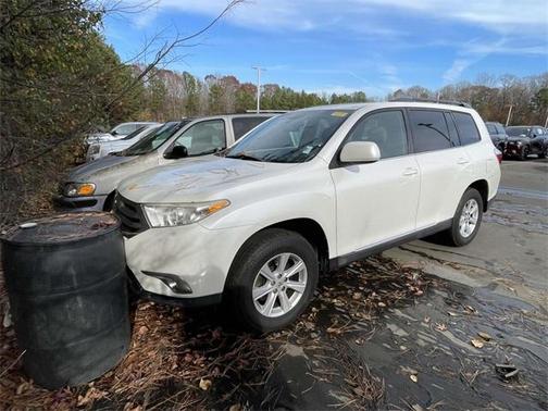 2012 Toyota Highlander SE