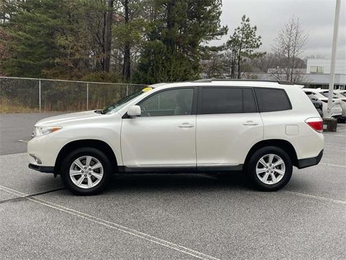 2012 Toyota Highlander SE