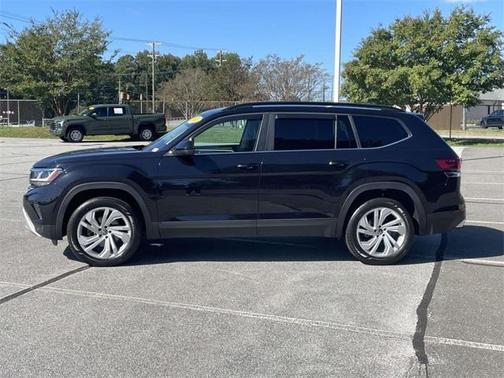 2022 Volkswagen Atlas 2.0T SE w/Technology