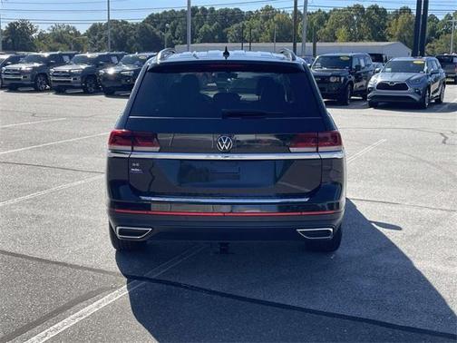 2022 Volkswagen Atlas 2.0T SE w/Technology