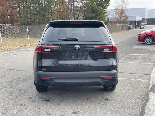 2025 Toyota Grand Highlander LE