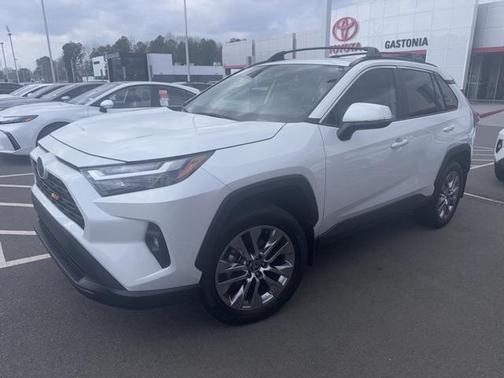 2024 Toyota RAV4 XLE Premium