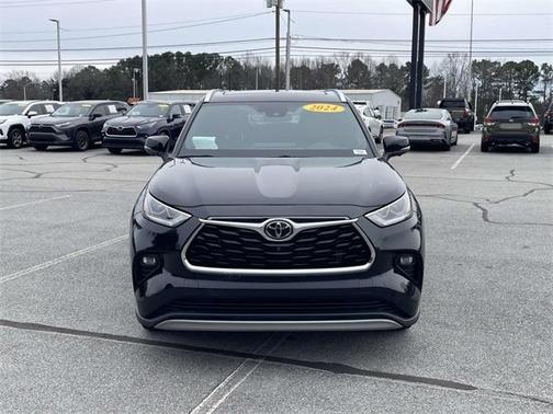 2024 Toyota Highlander Platinum