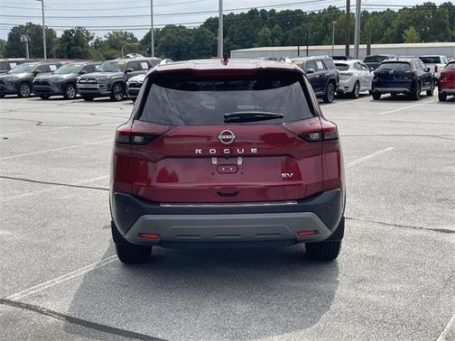 2022 Nissan Rogue SV