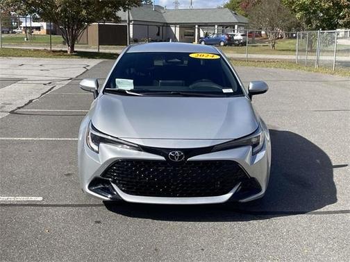 2024 Toyota Corolla Hatchback SE