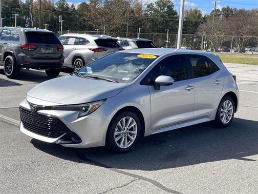 2024 Toyota Corolla Hatchback SE