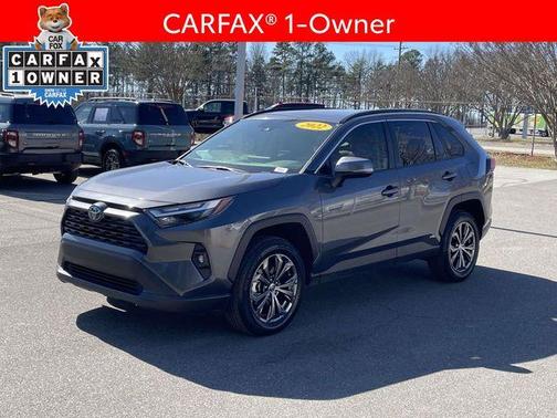 2022 Toyota RAV4 Hybrid XLE Premium