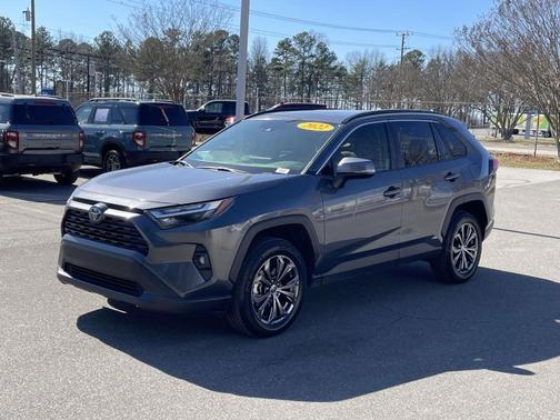 2022 Toyota RAV4 Hybrid XLE Premium