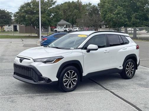 2024 Toyota Corolla Cross Hybrid SE