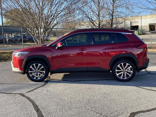 2023 Toyota Corolla Cross XLE