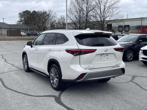 2021 Toyota Highlander Platinum