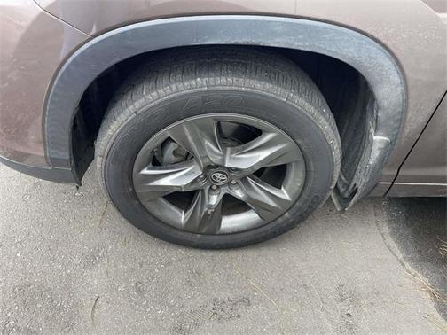 2017 Toyota Highlander Limited Platinum