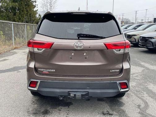 2017 Toyota Highlander Limited Platinum