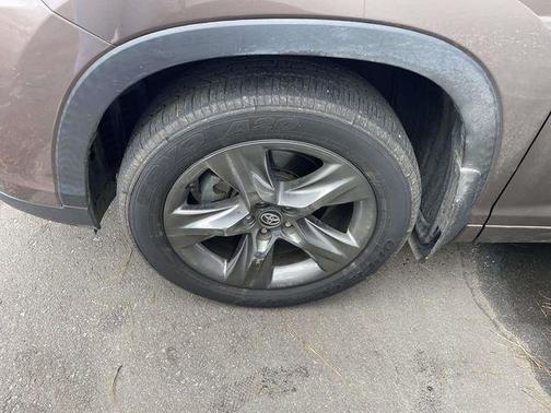 2017 Toyota Highlander Limited Platinum