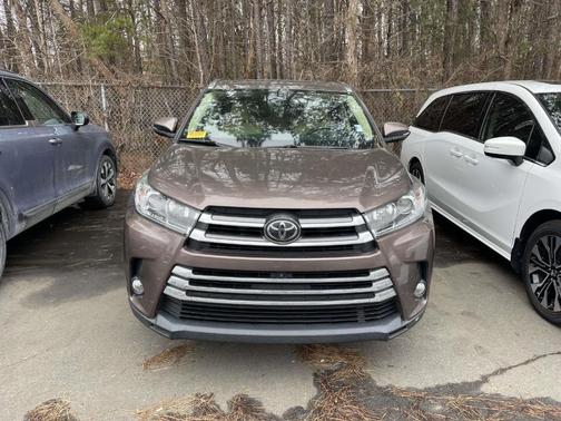 2017 Toyota Highlander Limited Platinum