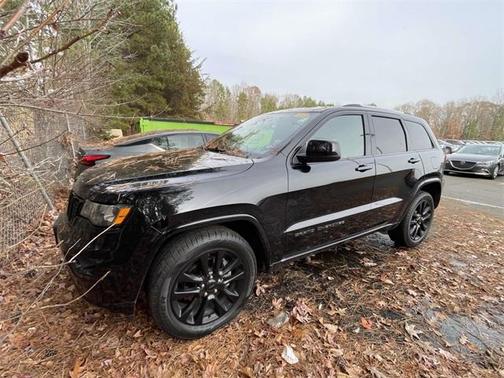 2017 Jeep Grand Cherokee Altitude