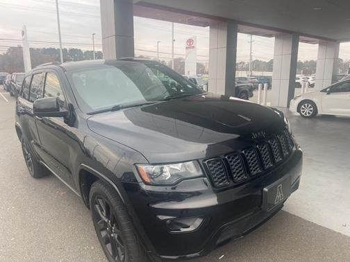 2017 Jeep Grand Cherokee Altitude