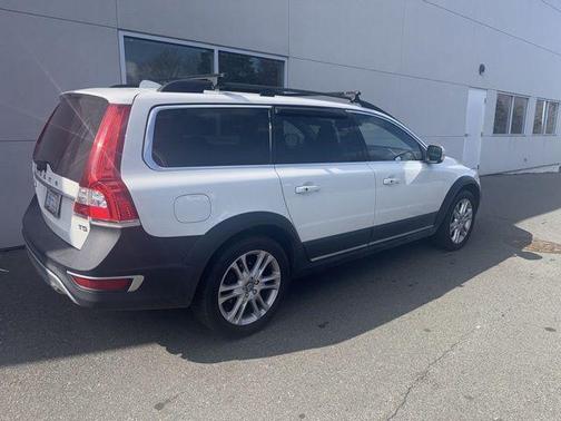 2016 Volvo XC70 T5 Drive-E Premier