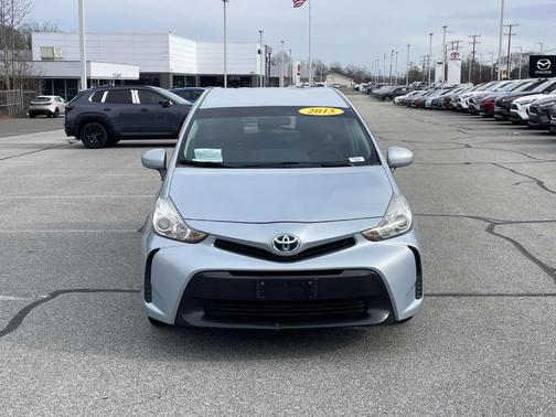 2015 Toyota Prius v Two